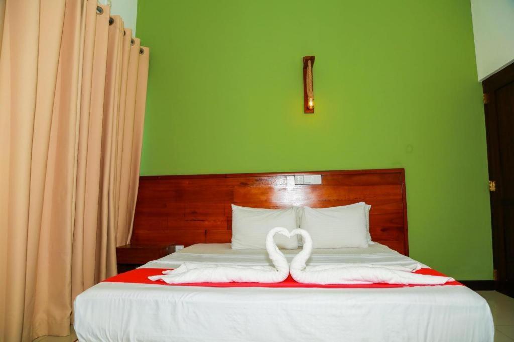Sea Cloud Dalawella Hotel อูนาวาตูนา ภายนอก รูปภาพ