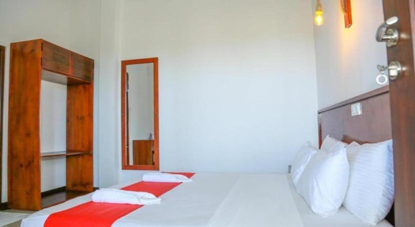 Sea Cloud Dalawella Hotel อูนาวาตูนา ภายนอก รูปภาพ